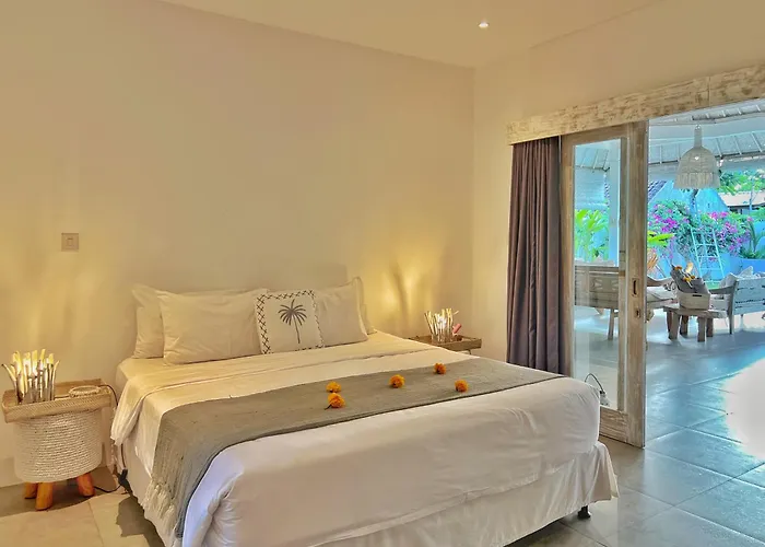 Rocher - Modern 3 Bedroom Batu Belig 3 Min Seminyak